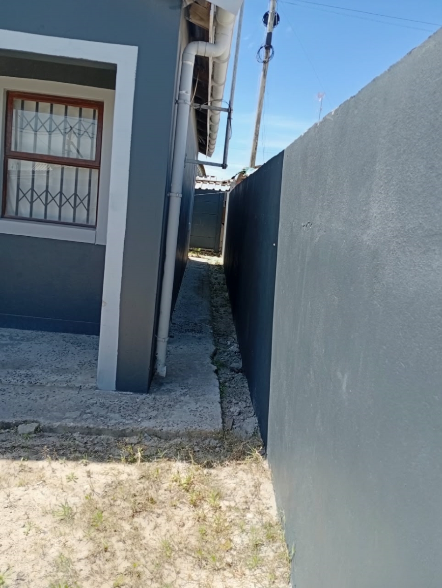 2 Bedroom Property for Sale in Griffiths Mxenge Western Cape